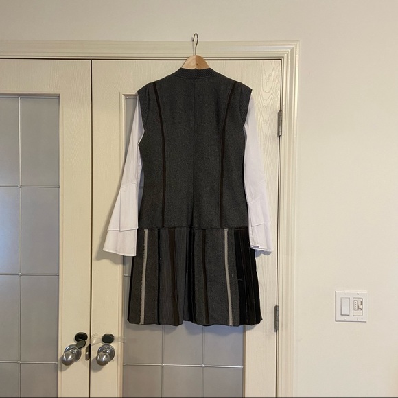 Dress - Picture 3 of 4